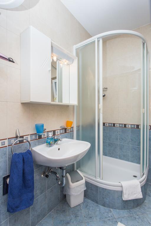 Apartments Mira Млини Екстериор снимка